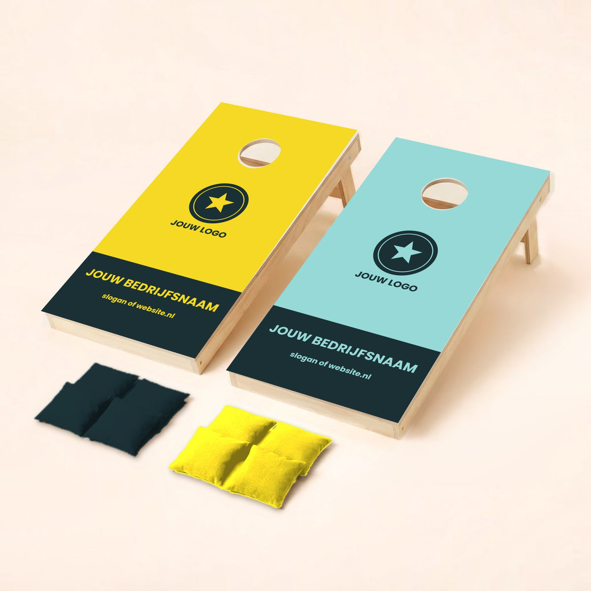 Cornholeset eigen logo Bedrijfsnaam en slogan, voorbeeld