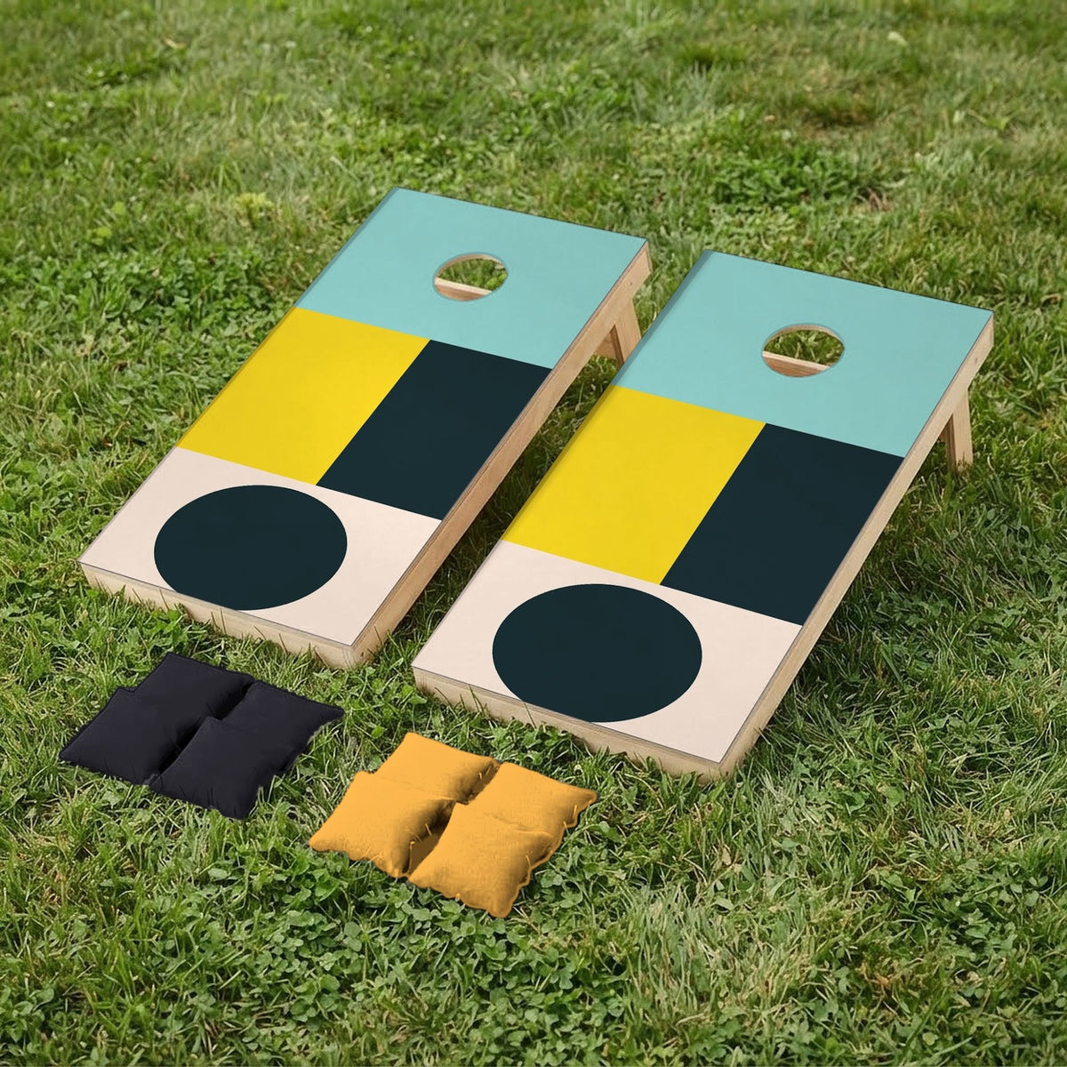 Cornholeset Colorblock op gras