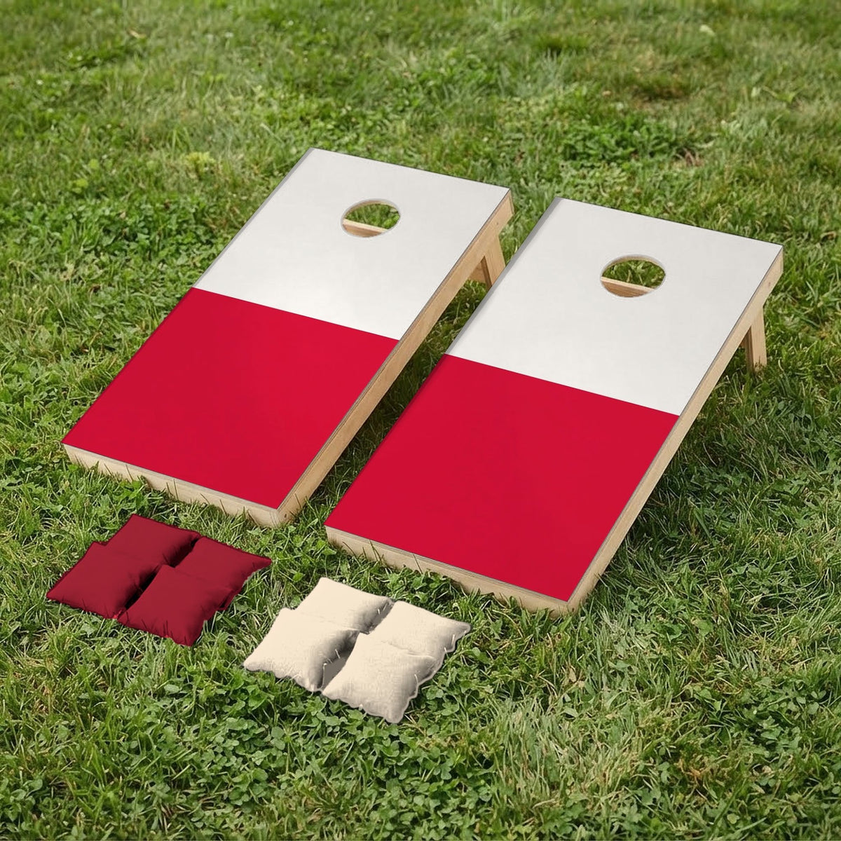 Cornholeset Poolse vlag op gras