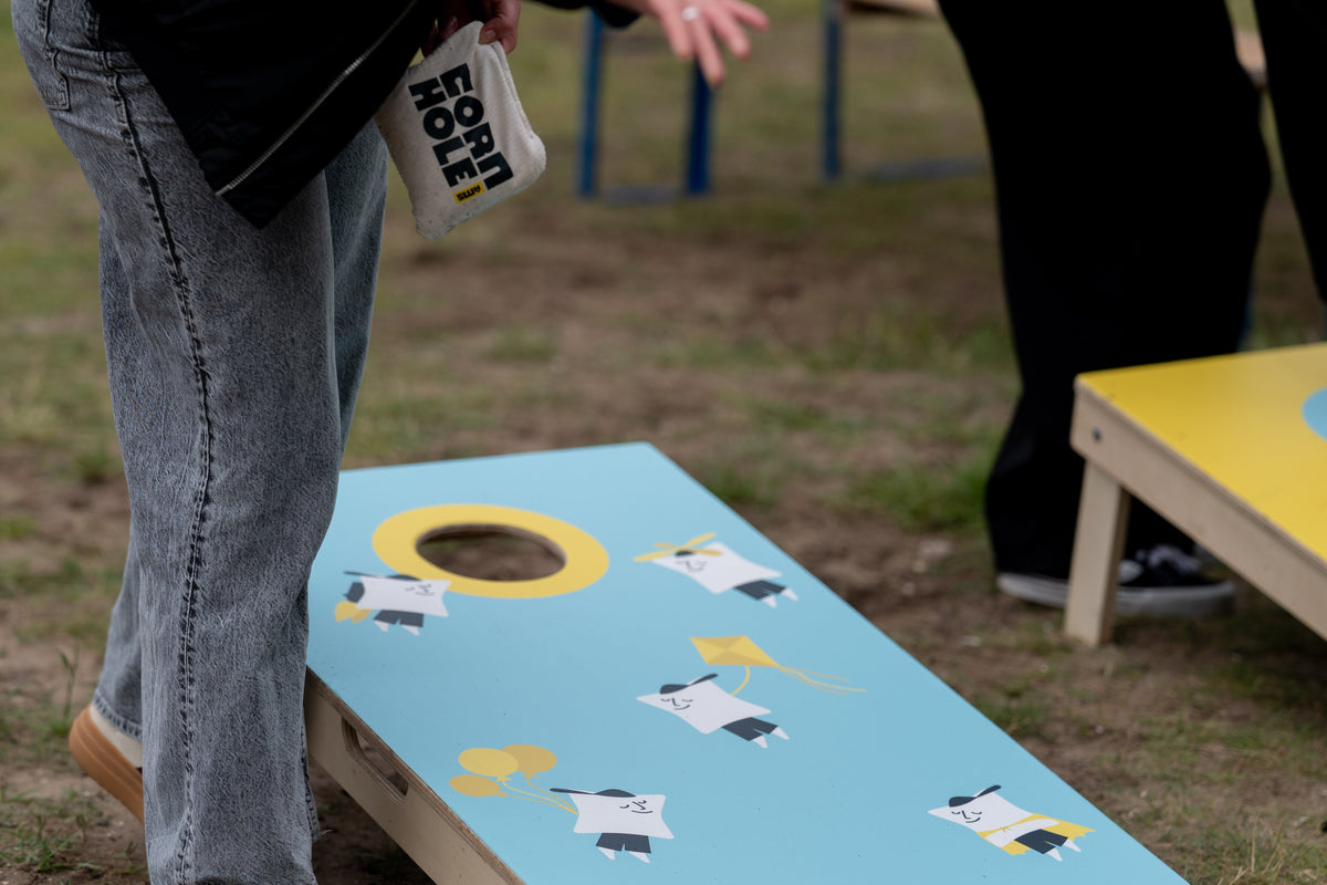 Cornholebord met eigen print en Cornhole Amsterdam zakje