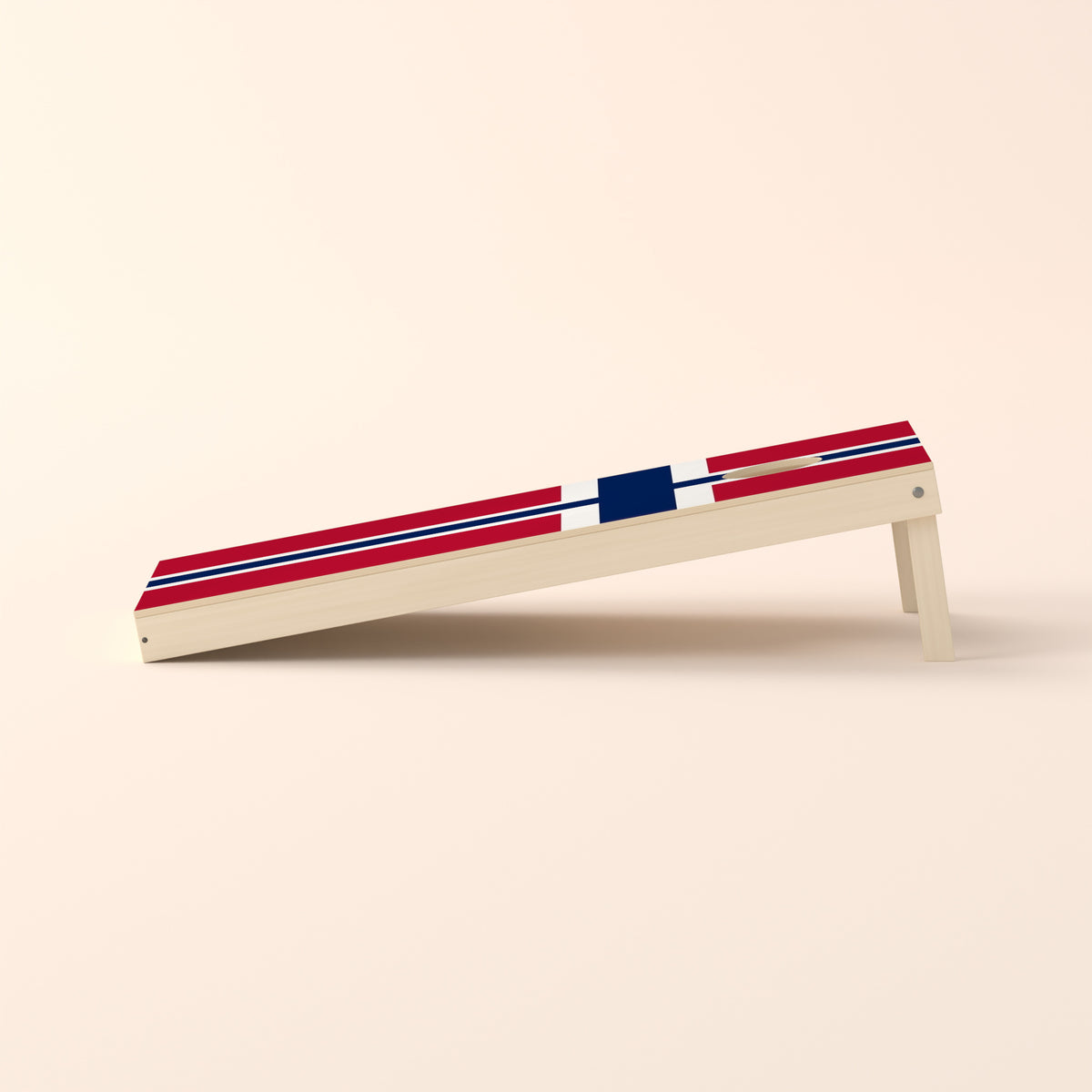 Cornholebord Noorse vlag, zijaanzicht