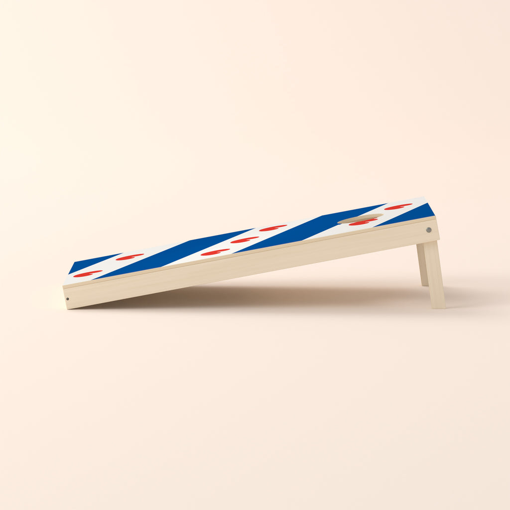 Cornholebord Friese vlag, zijaanzicht