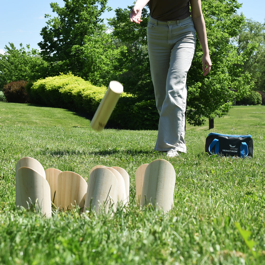 Viking Throw spelen op het gras